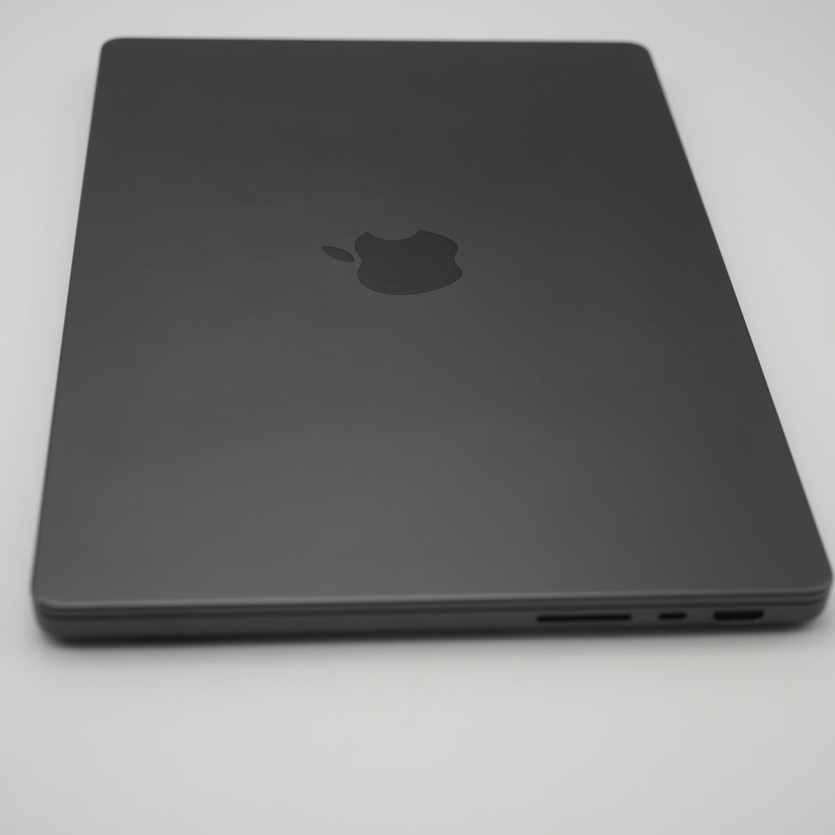 Apple 14" MacBook Pro (M4 Max, Space Black) 64GB / 2TB  Laptop