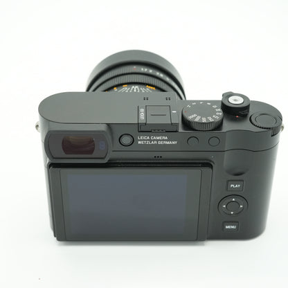 Leica Q3 60MP Digital Camera w/ 28mm F1.7 Summilux ASPH Lens