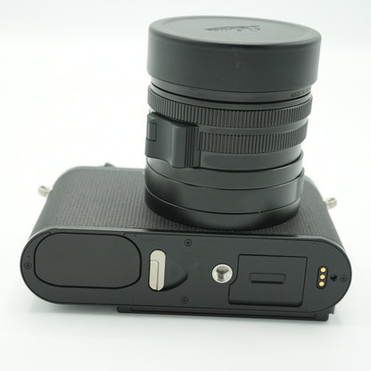 Leica Q3 60MP Digital Camera w/ 28mm F1.7 Summilux ASPH Lens