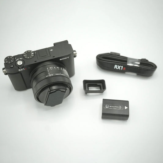 Sony Cyber-shot DSC-RX1R III - 61MP Digital Camera RX1RM3 DSCRX1RM3B