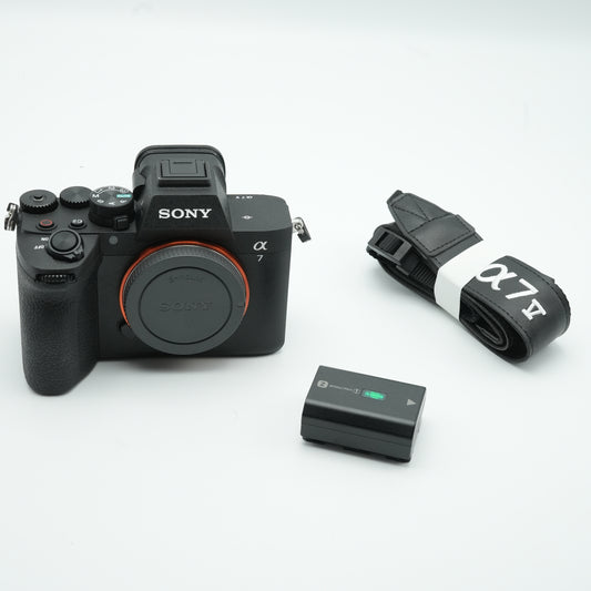 Sony Alpha A7 V ILCE-7M5 33MP Mirrorless Camera Body