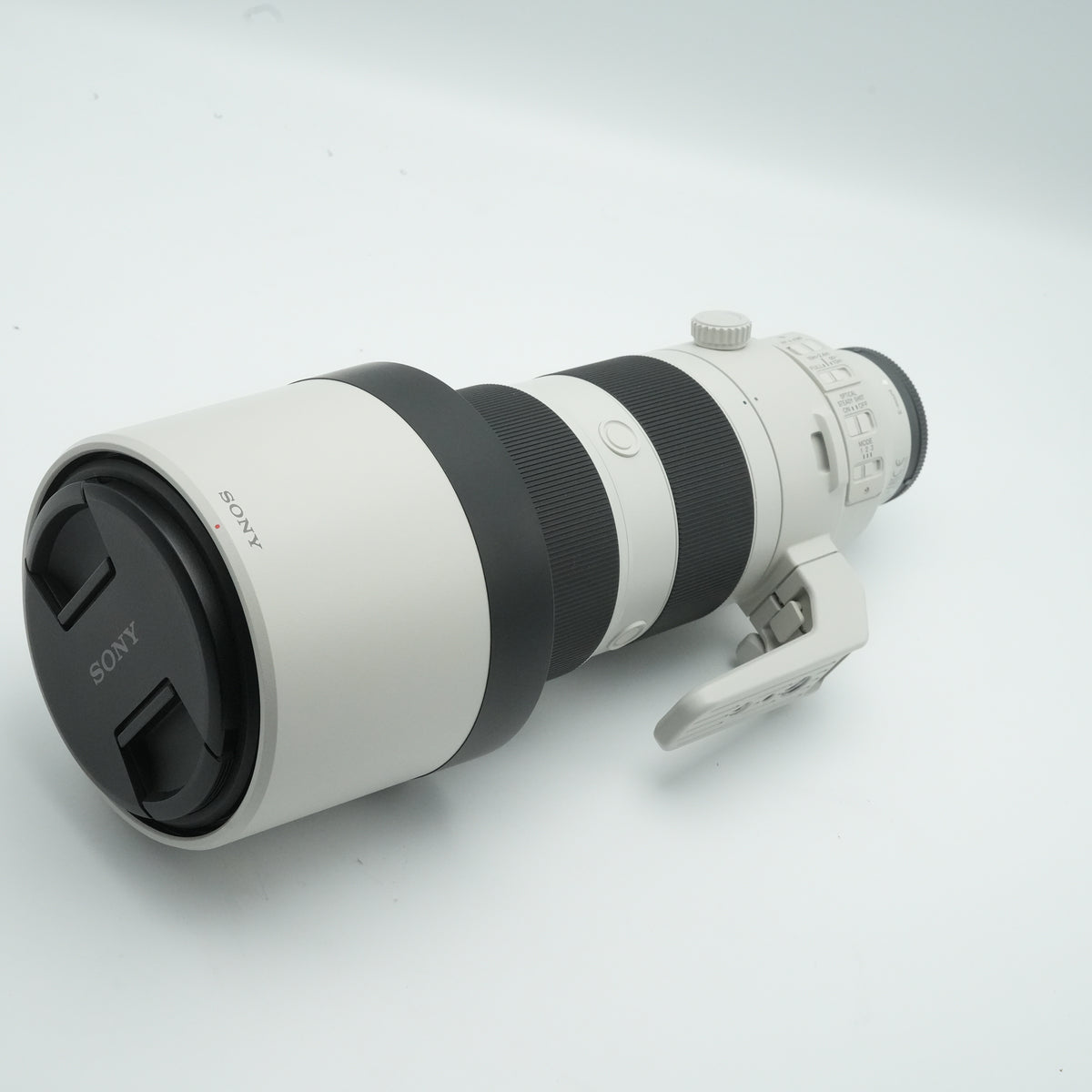 Sony FE 200-600mm f/5.6-6.3 G OSS Telephoto E-Mount Lens SEL200600G - EUC