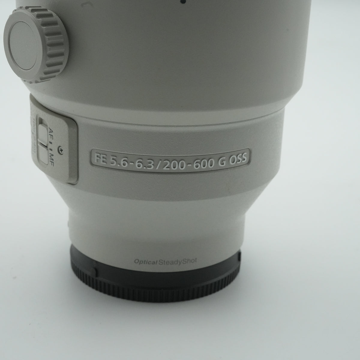 Sony FE 200-600mm f/5.6-6.3 G OSS Telephoto E-Mount Lens SEL200600G - EUC