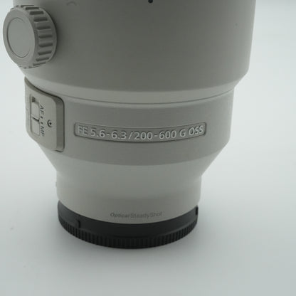 Sony FE 200-600mm f/5.6-6.3 G OSS Telephoto E-Mount Lens SEL200600G - EUC