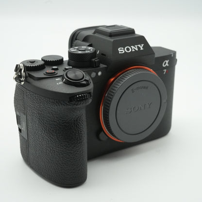 Sony a7R VI 66.8MP FF Stacked Mirrorless Camera ILCE-7RM6/B - LN