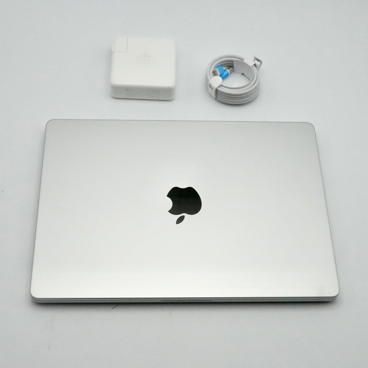 Apple 14" MacBook Pro (M4 Max, Silver) 64GB / 4TB  Laptop - Z1FB000P0