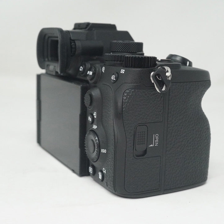 Sony Alpha a7R V Mirrorless 61MP 8K Mirrorless Camera - 7R5 A7R5 A7RV 7RV -- EUC